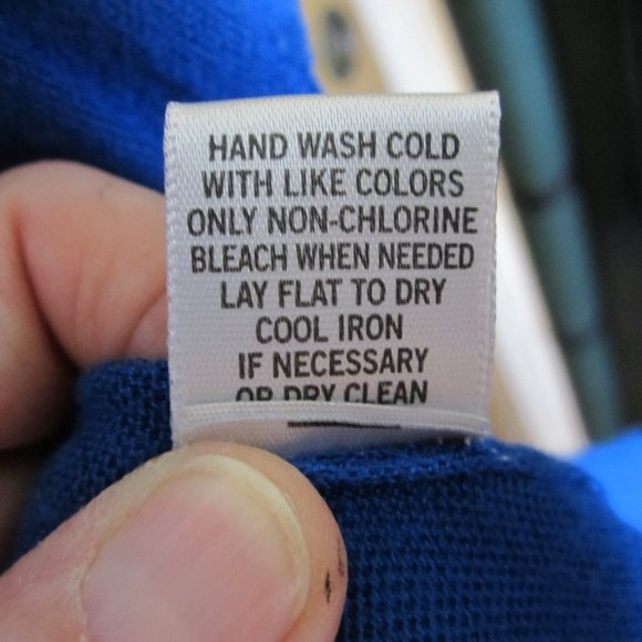 EUC Cache Srug Rayon Blend Back Accents SZ S - Picture 6 of 6